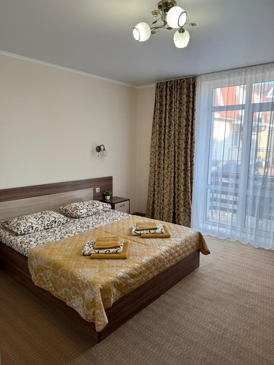 2-х местный номер комфорт гостиница Версаль Новофёдоровка